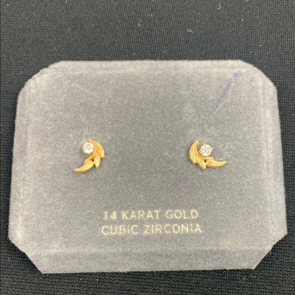 14K Gold Cubic Zirconia Vintage Leaf post Earrings